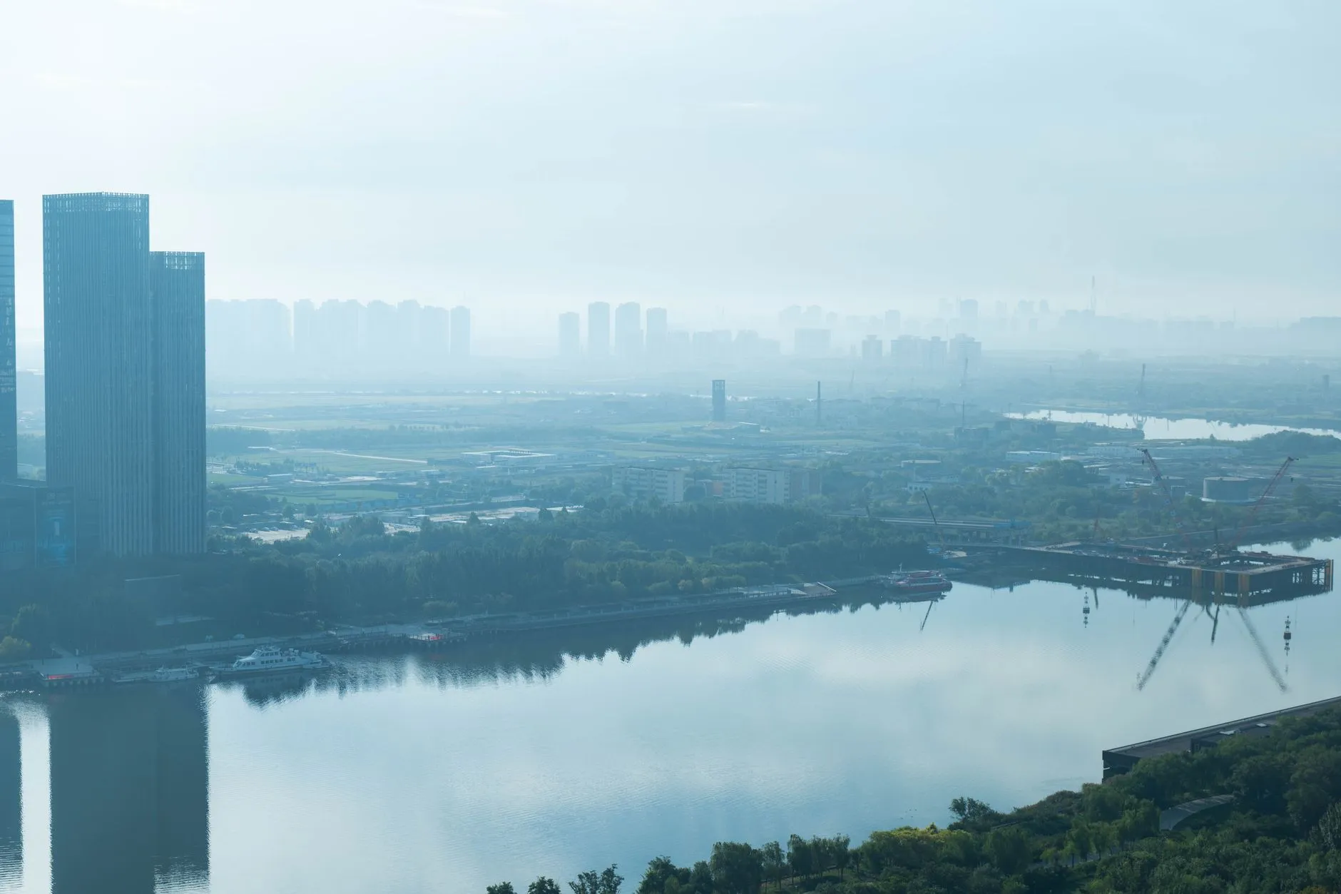 智能手表心率监测技术原理与精准度提升方案