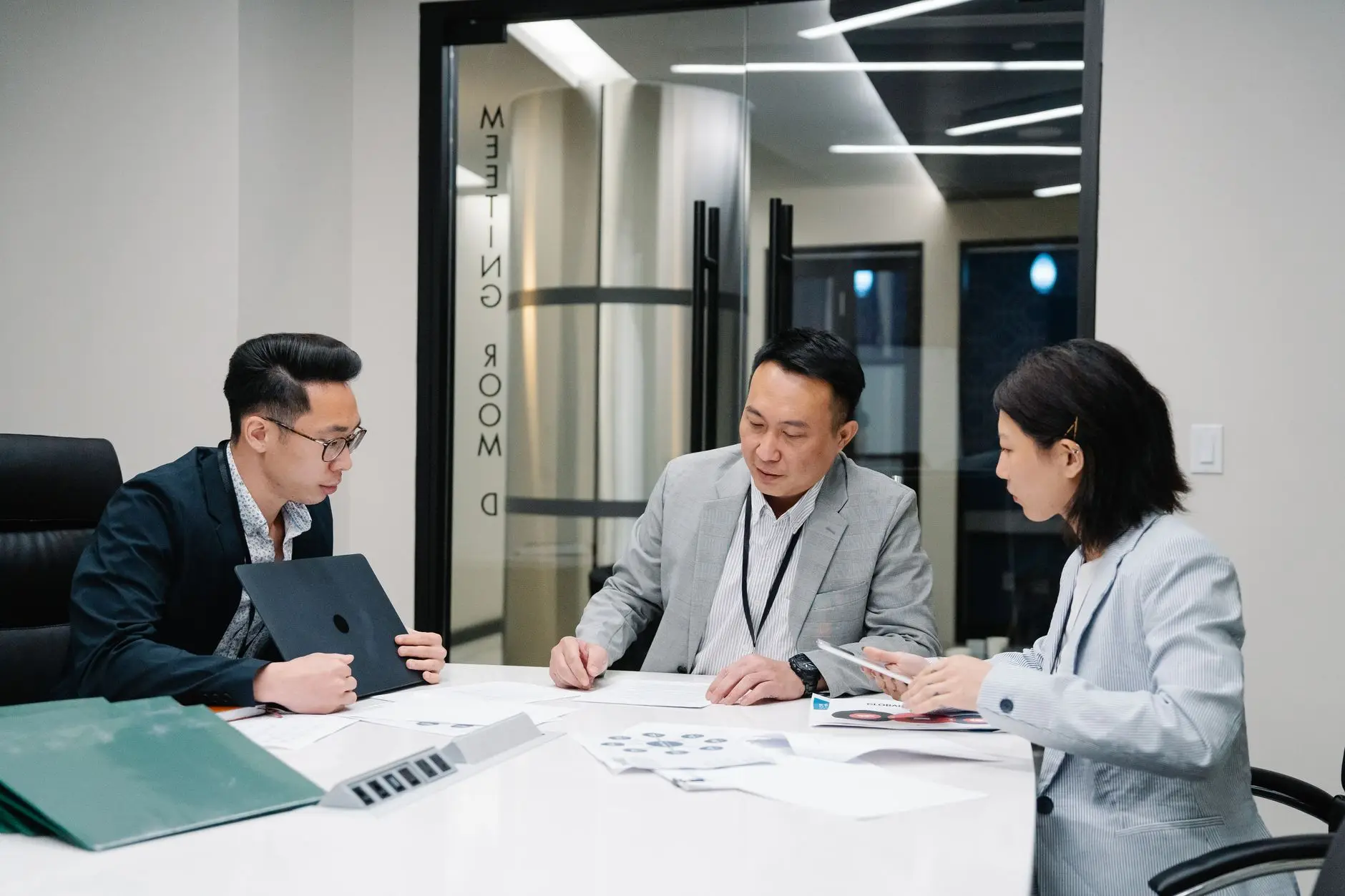 智能手表心率监测精度提升的技术路径与实测分析