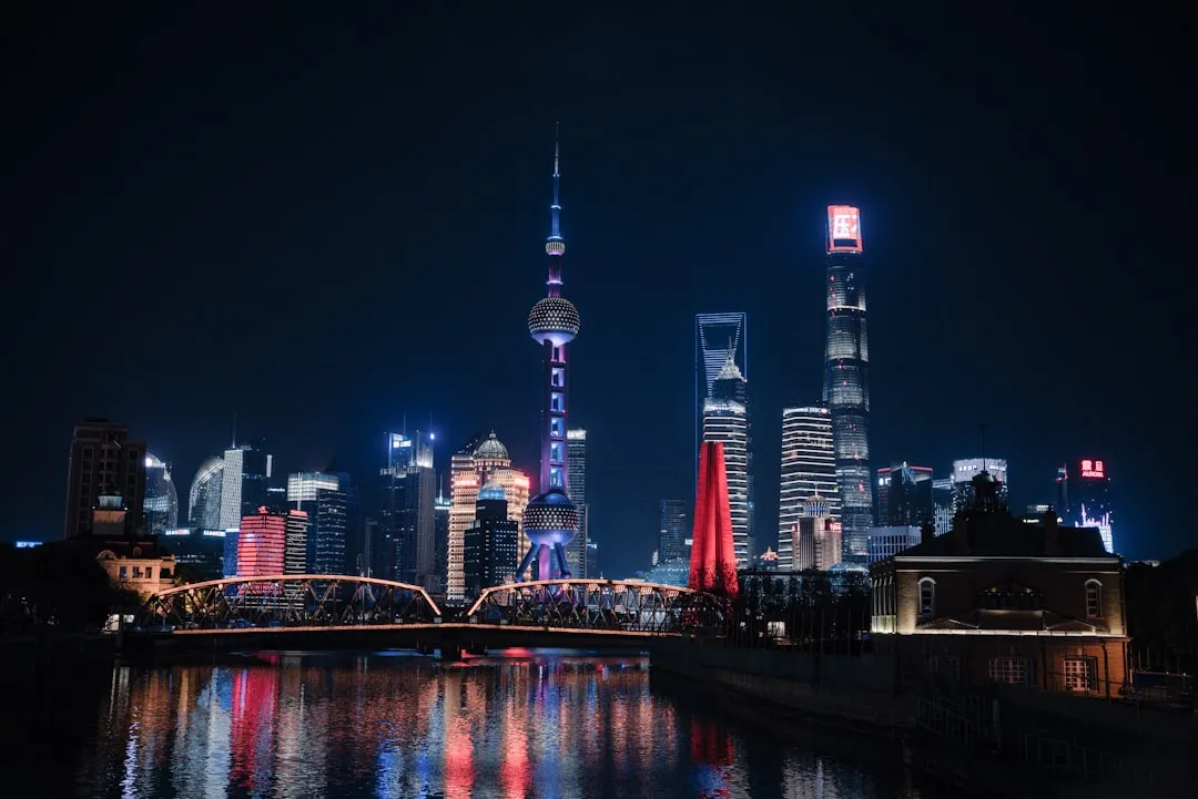 智能手表户外定位精度对比：多频段GPS与北斗系统融合方案